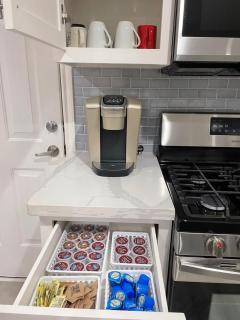 Warm & Spacious 3BR Centrally Located near NRG - Houston - 8