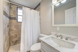 Warm & Spacious 3BR Centrally Located near NRG - Houston - 7