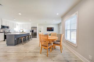 Warm & Spacious 3BR Centrally Located near NRG - Houston - 6