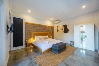 Villa Amerta Grand and large 4 Bedroom Villa Central Canggu - Canggu - 7