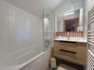 Confort moderne avec mezzanine près du téléphérique - FR-1-464-247 - 3