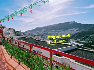 Big Villa Puerto Rico streetfront with private saltwater jacuzzi pool, BBQ, kitchen & 3 terraces near shopping center - Puerto Rico de Gran Canaria - 3