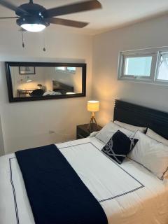 Marbella-SeaView-FrontBeach-Cozy-2Br-2Bds-4Pax-WiFi - 3