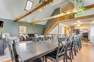 Home with Hot Tub, Pickleball and Disc Golf - - 6