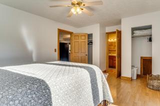 Home with Hot Tub, Pickleball and Disc Golf - - 2