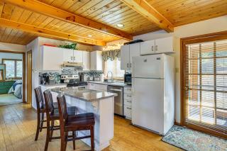 Walk to Beach Arrowhead Lake Home - 5