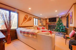 5 Mi to Skiing Home with Hot Tub and Patio! - Killington - 6