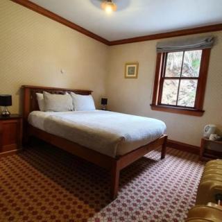 The Danseys Pass Hotel - 3