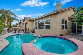 Pool & Spa Gated Community Walk to Festivals! - 7