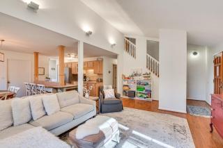 Lakefront Gem with Games in Westminster! - South Union - 6