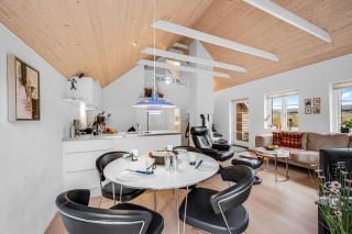Modernized Holiday Home, Centrally Located In One Of Søndervigs Best Locations, - Ringkøbing - 4