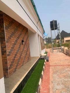 Crown Luxury Apartment - - 2