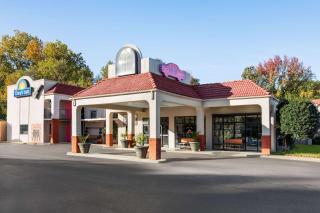 Days Inn by Wyndham Memphis at Graceland - 7