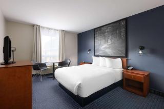 Super 8 by Wyndham Sainte Agathe Des Monts - 3