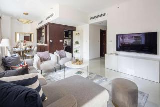 Frank Porter - The Residences 5 - 8