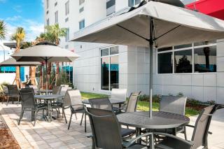 Fairfield Inn & Suites by Marriott Daytona Beach Speedway/Airport - Daytona Beach - 4