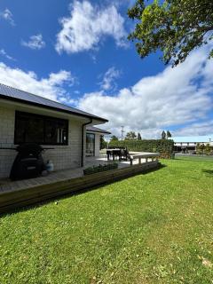 Modern Retreat for Friends, Family, or Fishing! - Coromandel - 3