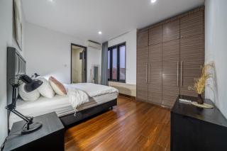 Prime Location, Incredible Views & Private Pool - Kerobokan - 4