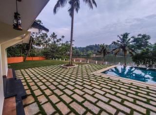 Fragrant Nature Backwater Resort & Ayurveda Spa Kollam - Kollam - 4