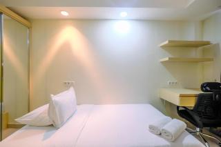 Cozy Living Studio Room at Evenciio Margonda Apartment By Travelio - Depok - 9