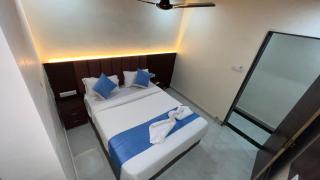 Hotel Surya Grand - Bombay - 9