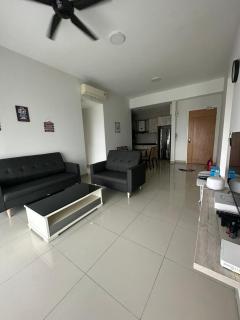 Conezion, goft view mid floor, beside ioi city mall, opposite hospital serdang, beside Uniteen and UPM, Putrajay - 0
