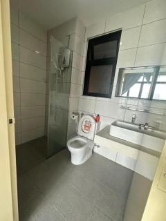 Conezion, goft view mid floor, beside ioi city mall, opposite hospital serdang, beside Uniteen and UPM, Putrajay - 1