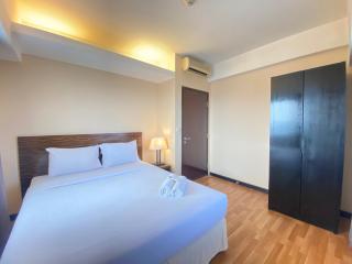 Newly Renovated 3BR with Smart TV Braga City Walk Apartment By Travelio - Bandung - 3