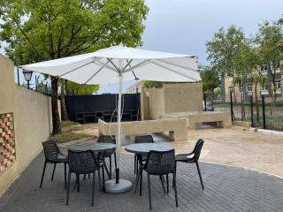 Live Easy Away from home - 9