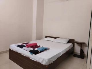 3 BHK fully equipped kitchen on high flr family only - 7