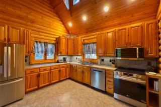 4 Pines Lodge - Gatlinburg - 3