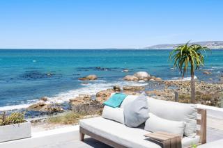 Shelley Point Beach Villa by Host Agents - Stompneusbaai - 4