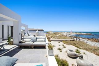 Shelley Point Beach Villa by Host Agents - Stompneusbaai - 3