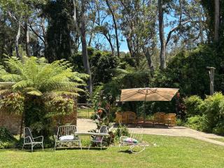 Kiki's Beach House - Durras - 9