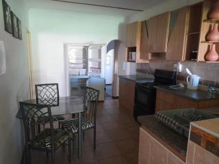 Eden Chalets - Windhoek - 9