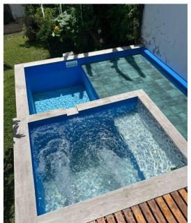 Espacio mas elegido acepta mascotas-Pileta con parrilla Wifi Ropa cama reposeras - 9