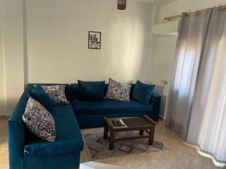 Charming 2BR Townhouse - 1037 - Sheikh Zayed - 8