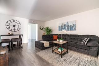 Short North Convention Private Parking Pet! - Columbus - 1