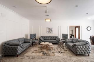 Onyx Apartment 303 by StayJade 3BHK AC Nr MG Road - Bangalore - 0