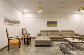 Avalon Apartment 202 Central Bangalore AC - Bangalore - 3