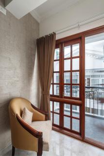 Avalon Apartment 202 Central Bangalore AC - Bangalore - 7