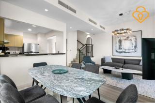 Keysplease 4BR, Nanny room, BBQ, Garden, Malibu Beach Access, Damac Hills - 4