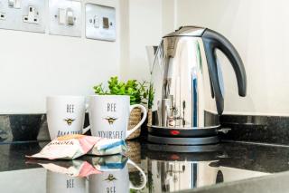 Charming Tooting Hideaway garden, resident parking, near Tooting hospital - Londra - 6