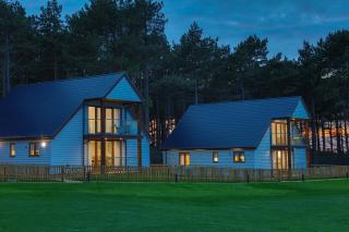 Le Strange Arms Garden Lodges - 0