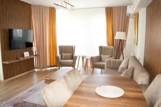 Deluxe King Suite MAI35 - 2