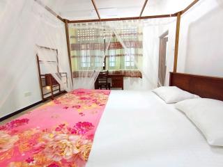 Smart White Villa - 1