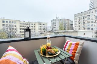 Bright Apartment - Top Location - Charming Balcony - 9