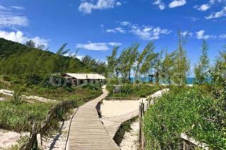 Casas na Praia da Ferrugem duas quadras do mar REF 7 - 8