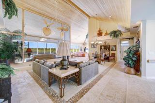 Perfect 4 Bed, 3 Bath Beach House with Heated Pool and Dock - Bonita Springs - 3