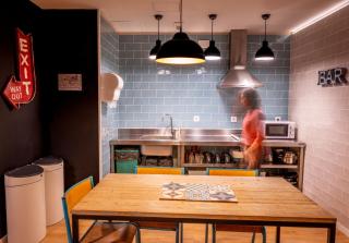 Factory Hostels Barcelona - Barcelona - 8